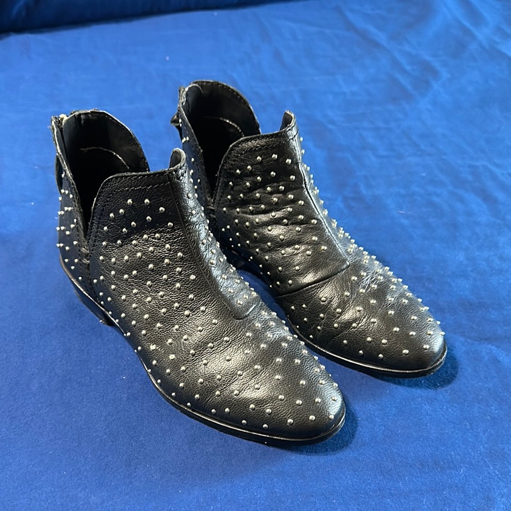 Kenneth Cole Reaction-Loop There It Is Studded Bl… - image 1